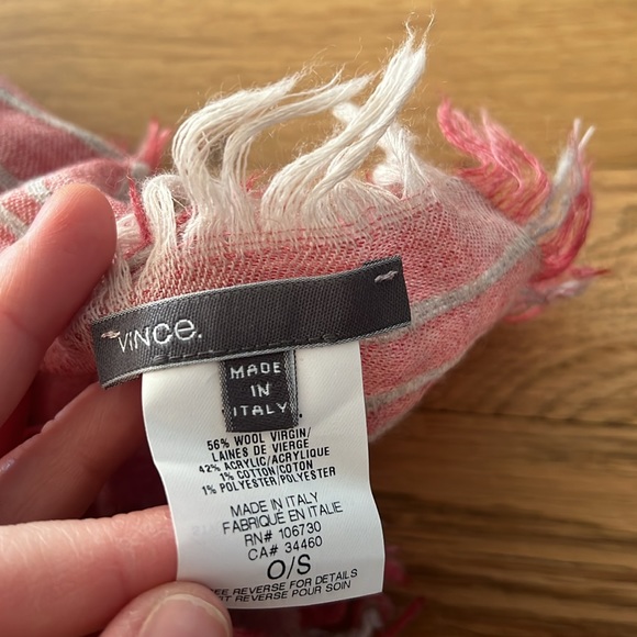 NWOT Vince Striped Scarf with Fringe Size OS - Picture 2 of 4